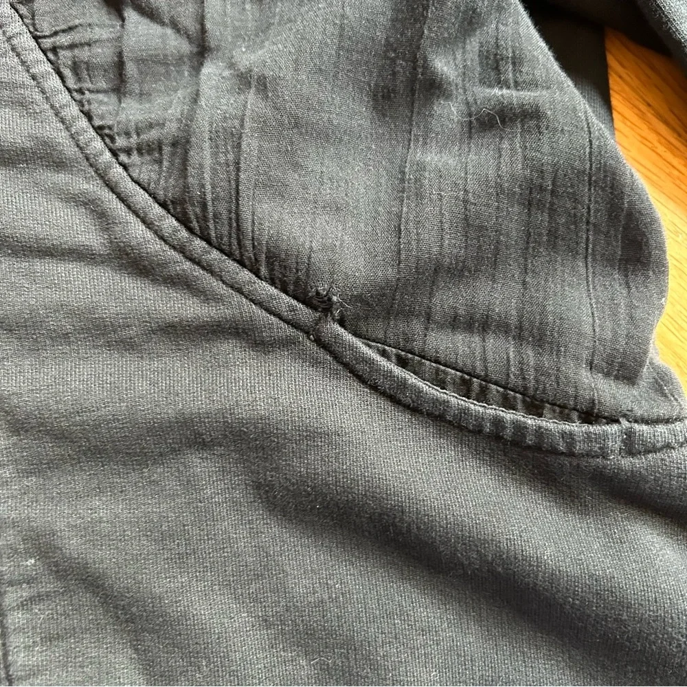 Prairie Underground Black Sweatshirt, 3/4 Length Sleeves - Picture 5 of 8